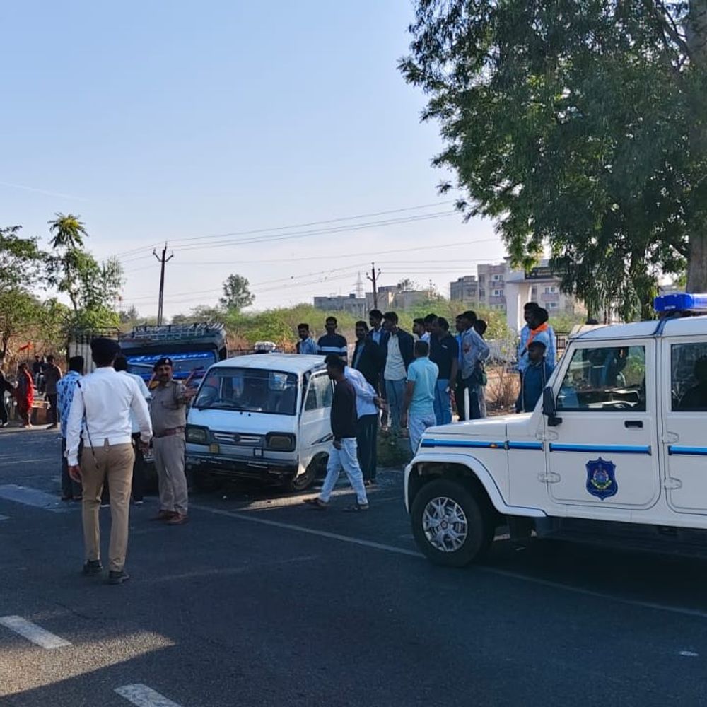 ખેડબ્રહ્મા નજીક રામનગર પાસે જીપ-મારુતિવાન અકસ્માત.