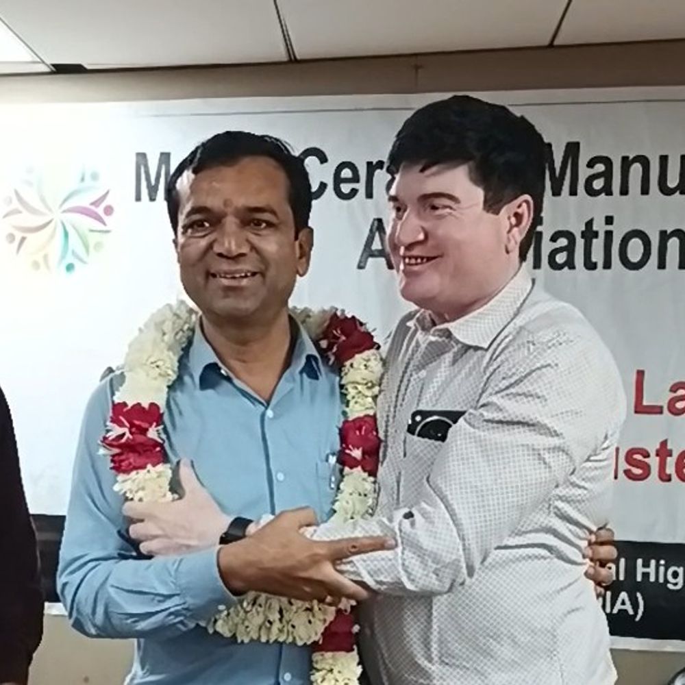 નરેન્દ્ર સંઘાત મોરબી સિરામિક એસો.ના પ્રમુખ બન્યા:વોલ ટાઇલ્સ ડિવિઝનની ચૂંટણીમાં 79 મત સાથે વિજય, 100 % મતદાન થયું