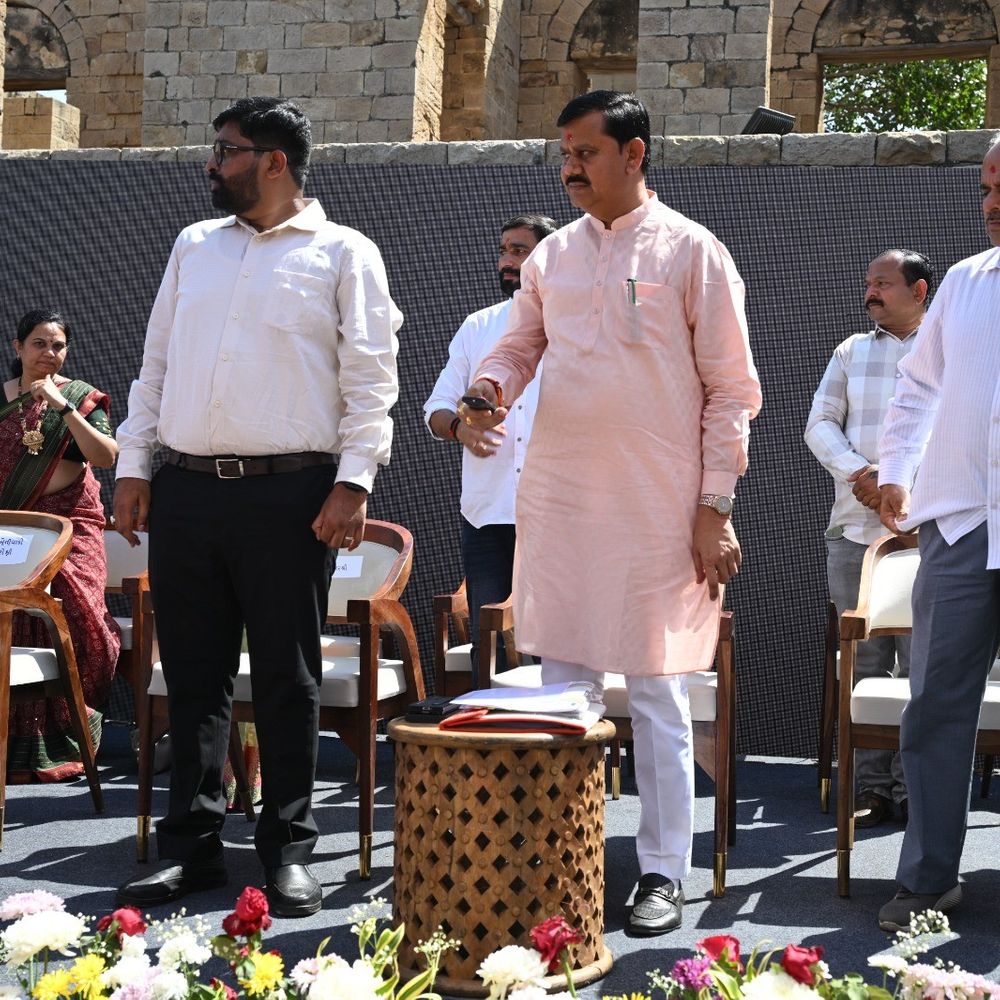 સુરેન્દ્રનગરમાં રૂ. 13.59 કરોડના વિકાસકામોનું ખાતમુહૂર્ત-લોકાર્પણ:શહેરની કાયાપલટનો દાવો, આગામી સમયમાં રિવરફ્રન્ટ અને આઈકોનિક રોડ જેવા પ્રોજેક્ટ્સ સાકાર થશે