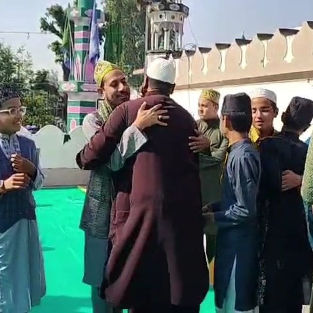 છોટાઉદેપુરમાં ઈદ-ઉલ-ફિત્રની ઉજવણી:સાંસદ જશુભાઈ રાઠવાએ શુભેચ્છા પાઠવી