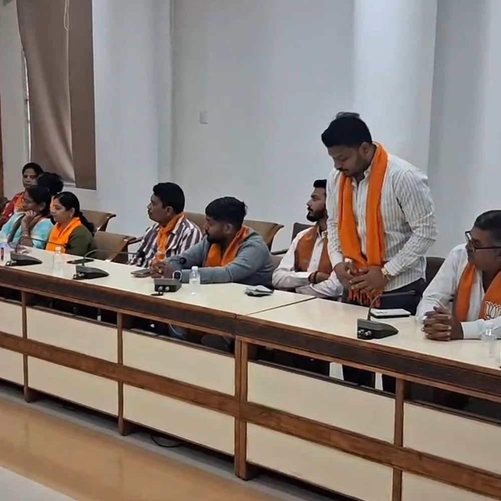 જૂનાગઢ ભાજપની સર્કિટ હાઉસમાં મહત્વની બેઠક:ભારતીય જનતા પાર્ટીના સ્થાપના દિવસ અને ડો.બાબા આંબેડકર જયંતિની ઉજવણી અંગે કાર્યકરોને અપાયું માર્ગદર્શન,ગૌરવ રૂપારેલીયા વિશે પૂછતા ઉદય કાનગડે ચાલતી પકડી