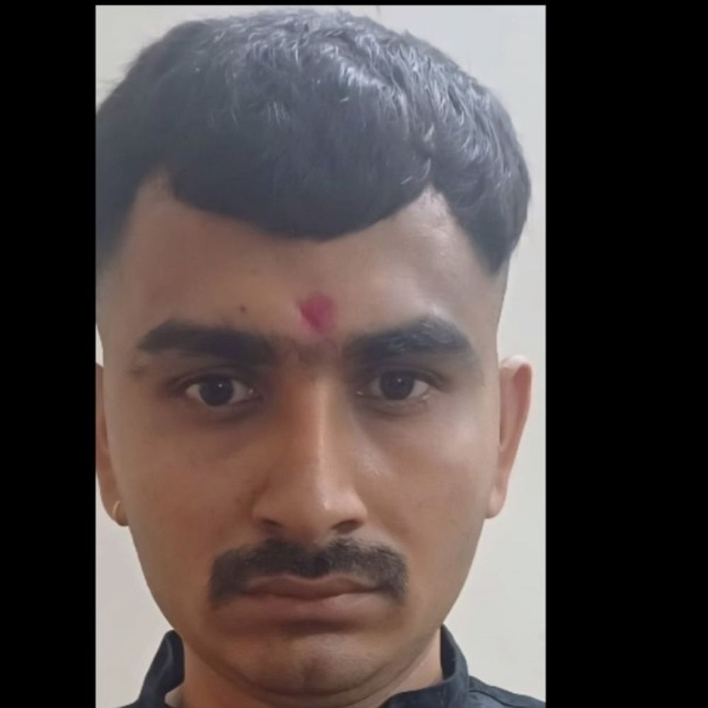 જામનગરમાં પોલીસકર્મીના લીવઈન પાર્ટનરનું સગીરા પર દુષ્કર્મ:એસ.ટી.ડેપોથી વિદ્યાર્થિનીનું અપહરણ કરી ઓવરબ્રિજ નીચે શિકાર બનાવી; ભરત બામરોટીયાની પોલીસે ધરપકડ કરી