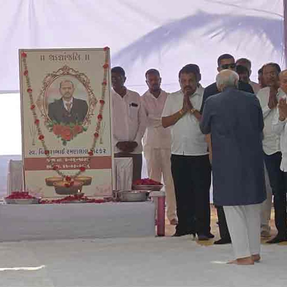 ધારાસભ્ય રમણલાલ પાટકરના પુત્રનું નિધન:મુખ્યમંત્રી ભૂપેન્દ્ર પટેલ પરિવારને સાંત્વના આપવા ધોડીપાડા આવ્યાં