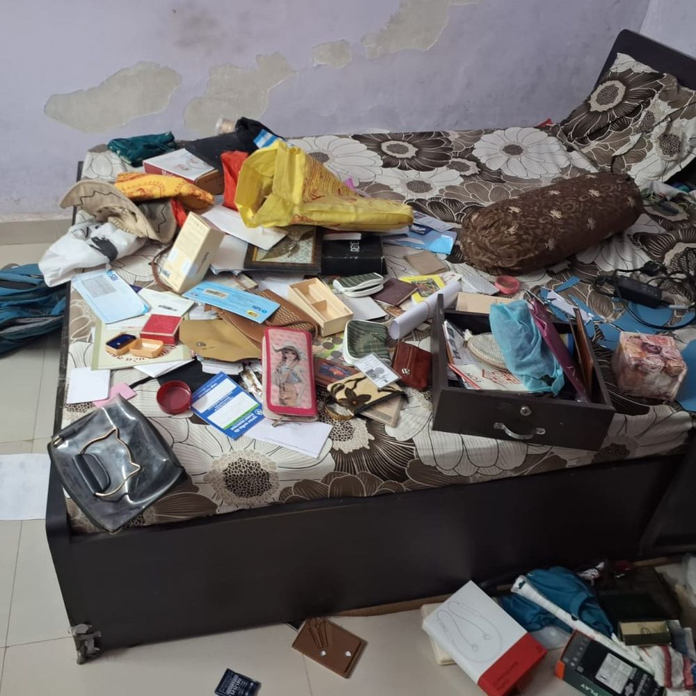 જોષીપરામાં લાખોની ચોરી.:ધોળા દિવસે જોષીપુરામાં બંધ મકાનના તાળાં તોડી 15 લાખની મત્તા સાફ, દીકરીના લગ્ન માટે જોડેલી 20 વર્ષની કમાણી તસ્કરો લઈ ઉડ્યા.