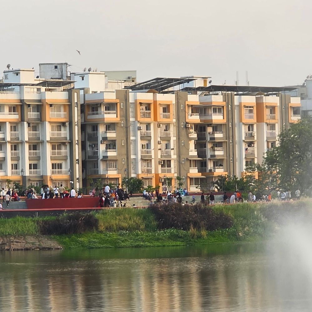 પ્રવાસન સ્થળો પર લોકોની ભારે ભીડ રહી:15,275 લોકોએ બે દિ'માં ઝૂ - ઉ પરકોટ નિહાળ્યો