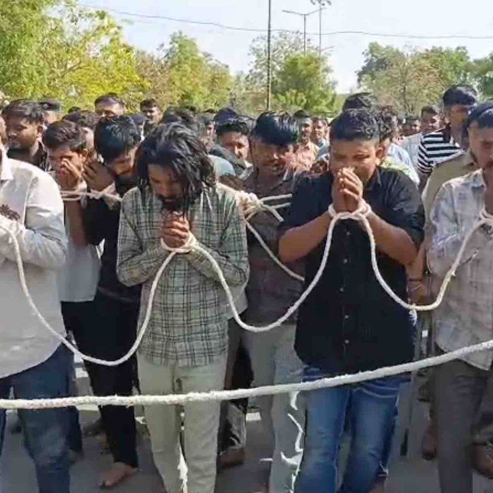 ઝિલીયા ફાર્મ હાઉસ હુમલામાં 18 આરોપીઓના જામીન મંજૂર:પોલીસ વાન પર પથ્થરમારા કેસમાં 5 દિવસના રિમાન્ડ બાદ કોર્ટે મુક્ત કર્યા