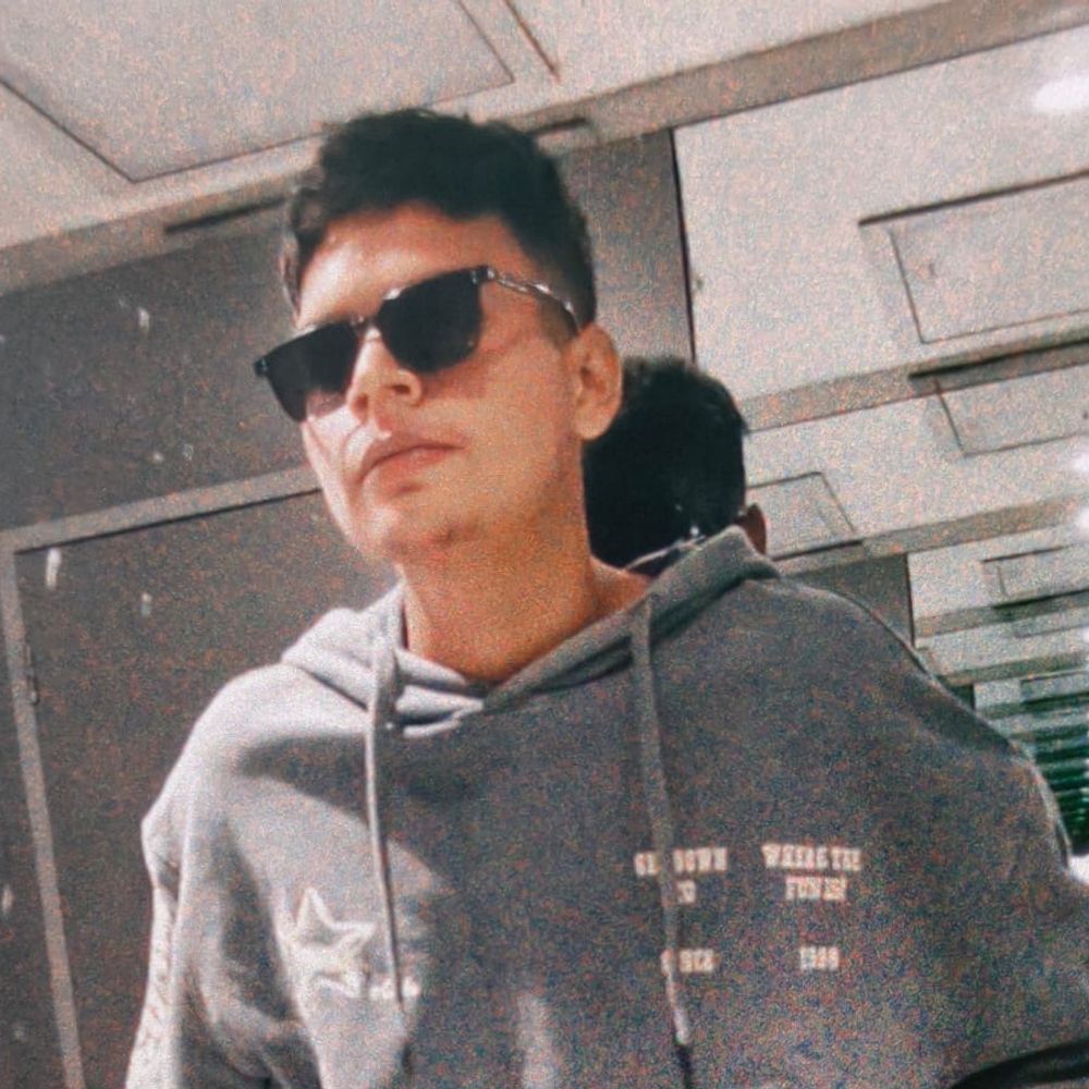 ઈન્સ્ટાગ્રામ પર મિત્રતા કેળવી ધો-12ની વિદ્યાર્થિની પર દુષ્કર્મ:પીડિતાના ભાઈને પણ ધમકી આપી; સુરતમાં ગ્લાસની દુકાનમાં મજૂરી કરતા સાજીદ પઠાણની ધરપકડ