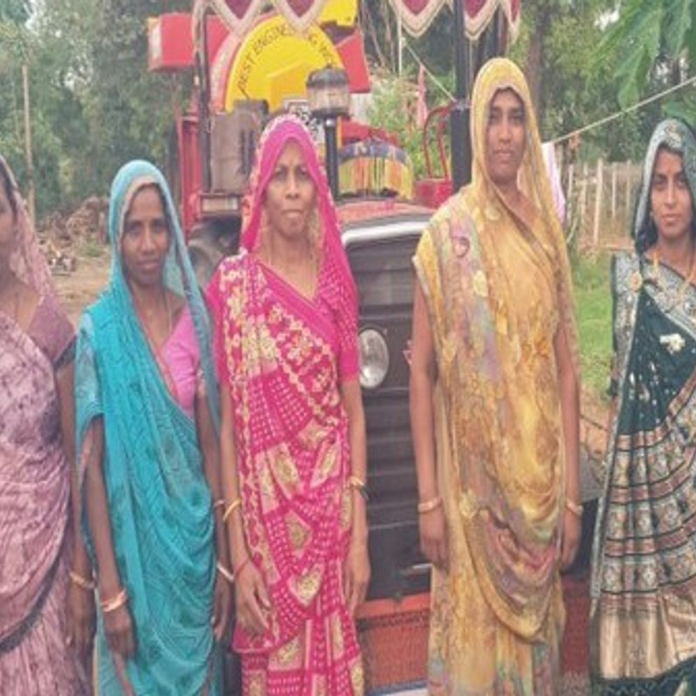 પંચમહાલના વેજમા ગામની મહિલાઓ બની આત્મનિર્ભર:સરકારી સહાયથી આધુનિક ખેતી અપનાવી, ગુરુકૃપા સખી મંડળ એગ્રો સર્વિસ પ્રોવાઇડર બન્યું