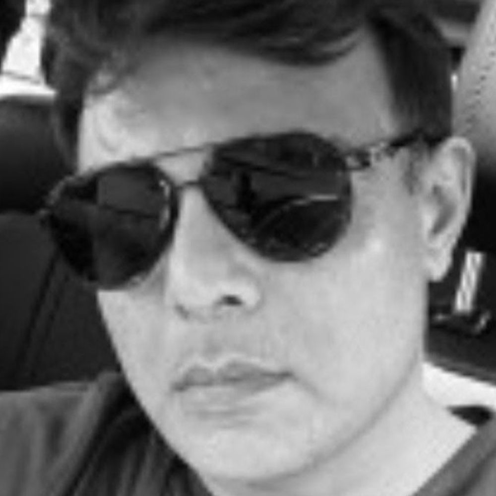 અછતની અફવા ફેલાવનાર રાજકોટ પેટ્રોલ-ડીઝલ એસો.ના પ્રમુખ સામે ફરિયાદ:પેટ્રોલ પંપ 'ડ્રાય' થઈ ગયાનું નિવેદન આપતા લોકોમાં ડર ફેલાયો અને પેટ્રોલ પંપ પર લાઈનો લાગી હતી