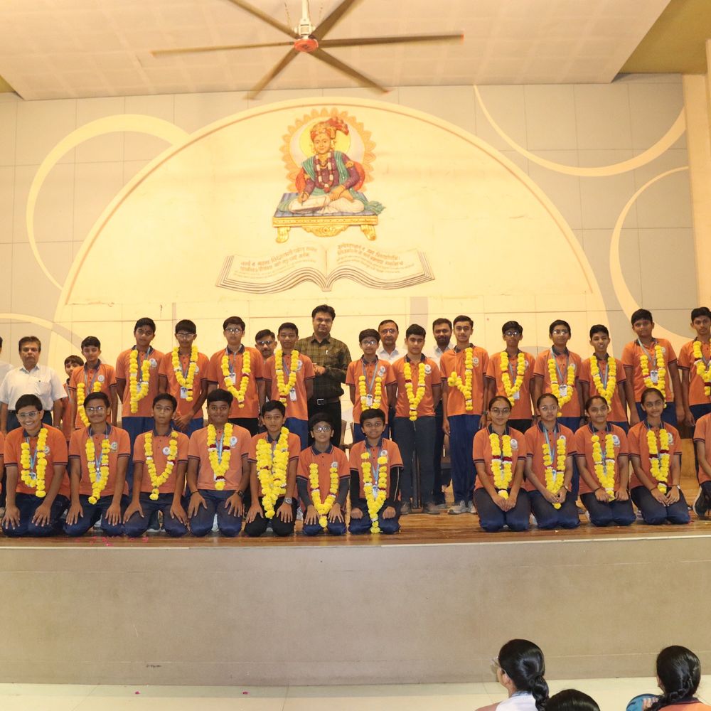 પ્રખરતા શોધ કસોટીમાં ગુરુકુળના 30 વિદ્યાર્થીઓ મેરિટમાં:હેત સોનેસરા 12મા ક્રમે, રાજ્યના ટોપ 1000માં સ્થાન