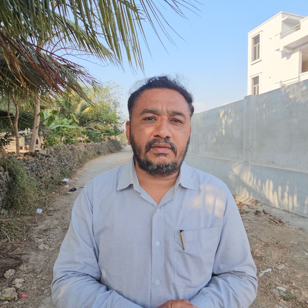 ભાસ્કર ગ્રાઉન્ડ રિપોર્ટ:વેરાવળના ઇણાજ ગામે સીમ શાળાનો રસ્તો કાચો હોવાથી છાત્રો 4 કિમી ફરીને જવા મજબૂર બન્યાં