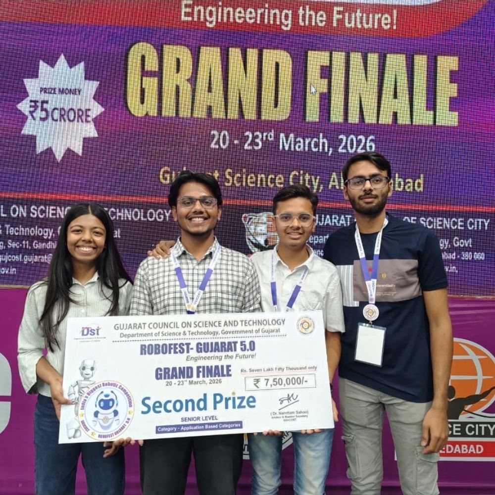 MBIT વિદ્યાર્થીઓએ ROBOFEST GUJARATમાં દ્વિતીય સ્થાન મેળવી ₹7.50 લાખનું ઇનામ જીતી સંસ્થાનું ગૌરવ વધાર્યું.