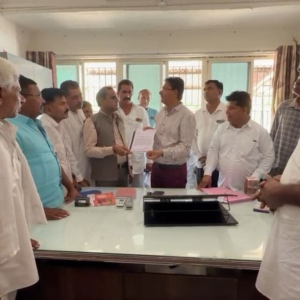 મારુતિ માટે ટ્રેન, તો મુસાફરો માટે કેમ નહીં?