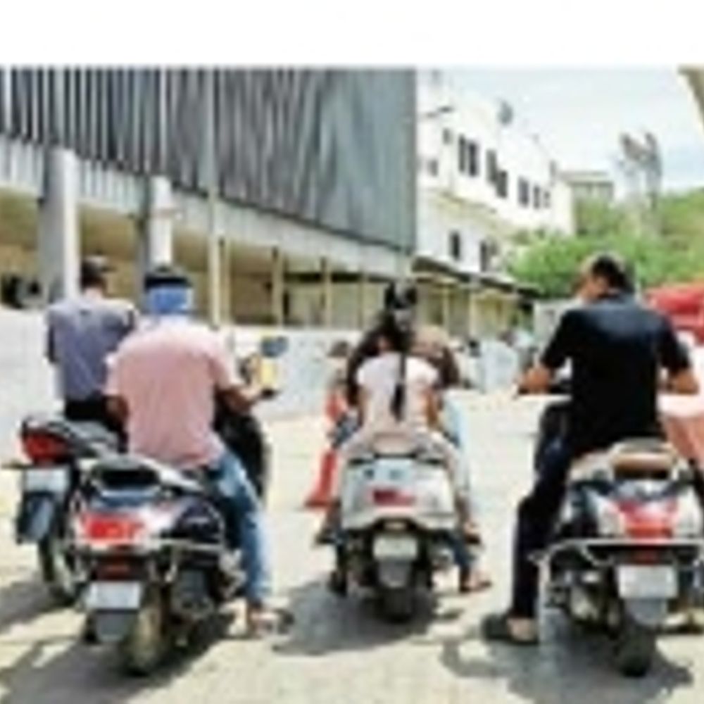 ભાસ્કર એનાલિસીસ:કચ્છ જિલ્લામાં સંગ્રહ શક્તિ સામે 37% ડીઝલ અને 34% પેટ્રોલનો જથ્થો હાલમાં ઉપલબ્ધ