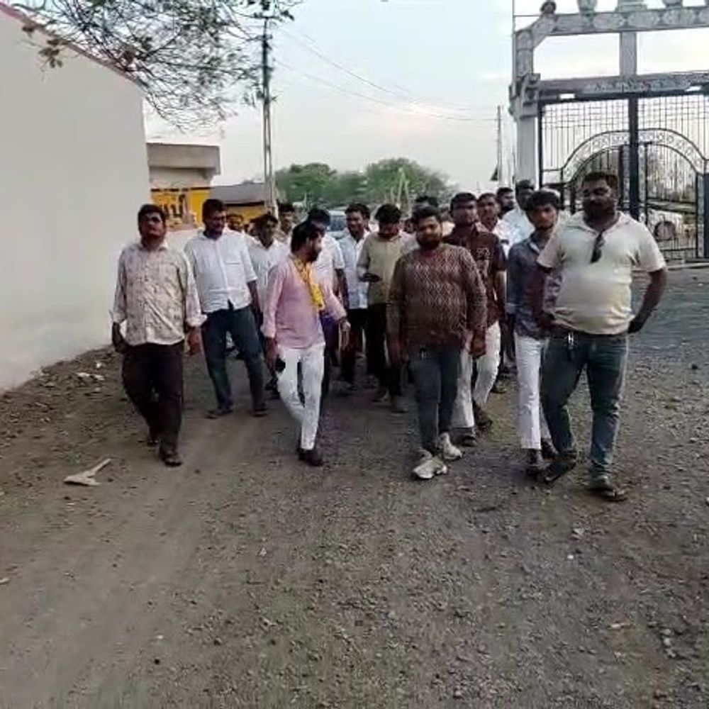 બોટાદમાં AAP એ સ્થાનિક સ્વરાજ્યના ઉમેદવારો જાહેર કર્યા:ઉમેદવારોએ દેવદર્શન કરી કાર્યકરો સાથે સંવાદ કર્યો