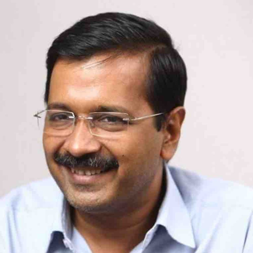 અમરેલીમાં AAPની જનસભા:કેજરીવાલે કહ્યું- 'અમારી સરકાર બનાવી દો, કરોડપતિઓની જ્યાં સારવાર થાય છે, ત્યાં તમારી સારવાર ફીમાં થશે'