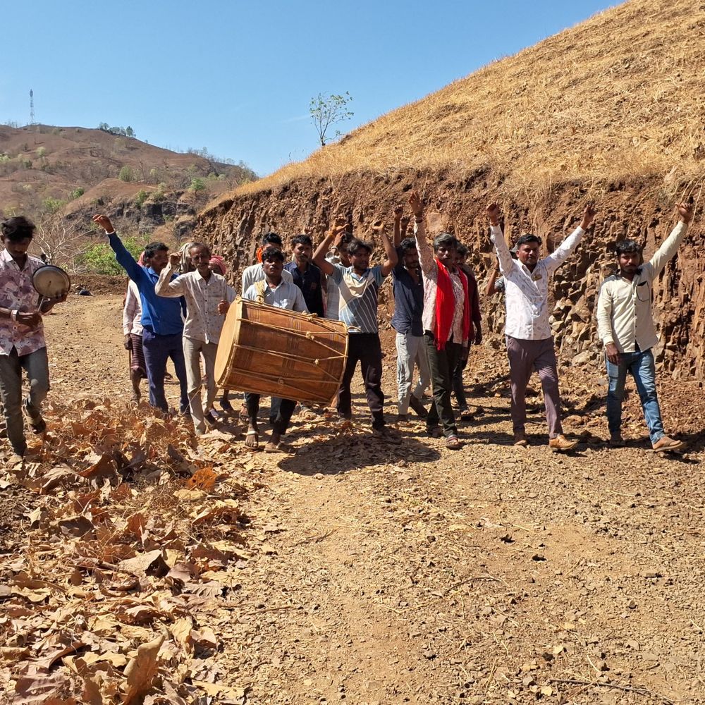 છોટા ઉદેપુરનું તુરખેડા રસ્તાના અભાવે વિકાસથી વંચિત:પ્રસૂતા મહિલાના મોત બાદ રસ્તા બનાવવાની જાહેરાત છતાં હજુ સુધી રસ્તા બન્યા નથી, ગ્રામજનોની ચૂંટણી બહિષ્કારની ચીમકી