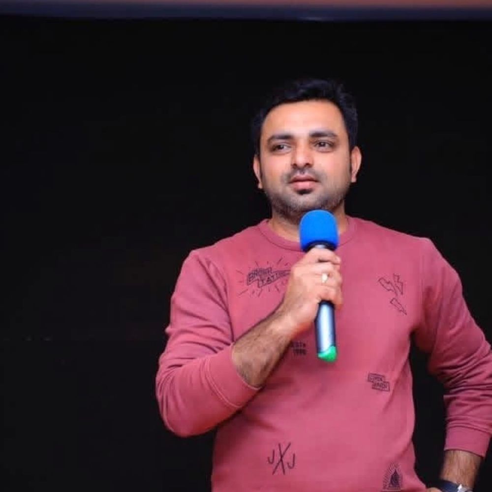 સુરત શહેર કોંગ્રેસના ઉપપ્રમુખ વિરુદ્ધ 1.95 કરોડની વ્યાજખોરીની ફરિયાદ:સાથી કાર્યકરને જ પાયમાલ કર્યાનો આક્ષેપ, 1.05 કરોડ સામે 1.27 કરોડ ચૂકવ્યા છતાં વધુ 1.95 કરોડની માંગણી