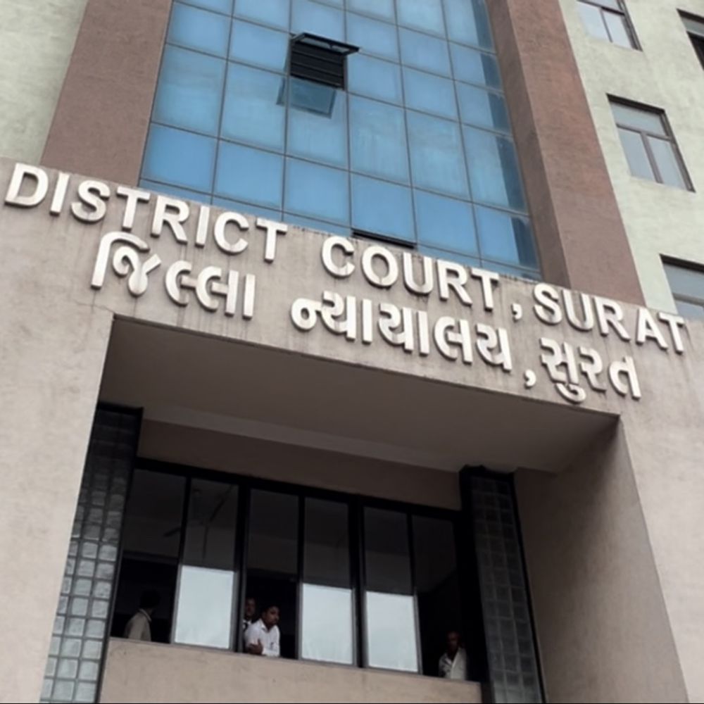 કોર્ટમાં પુરાવા રજૂ કરવામાં કંપની નિષ્ફળ:ખેડૂતનો વીમો ઉંમરના બહાને નકારતી કંપનીને કોર્ટે ફટકારી, વ્યાજ સાથે ક્લેઈમ ચૂકવવા આદેશ