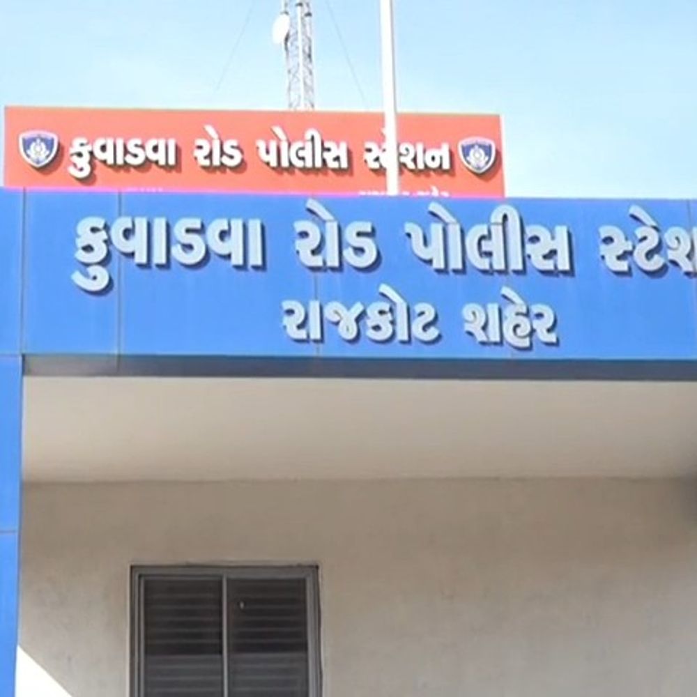 ભાભીને પિયર રિસામણેથી તેડવા જતા યુવાન પર હૂમલો:રાજકોટમાં મિત્રએ મિત્રને છરી મારી, 10% વ્યાજ ખંખેર્યા બાદ પણ યુવાનને વ્યાજખોરની ધાકધમકી