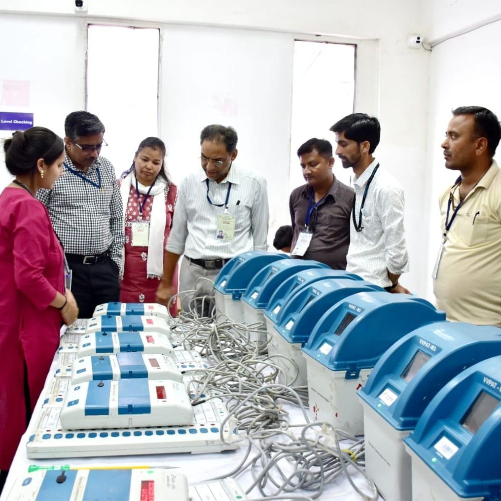 ઉમરેઠ પેટાચૂંટણી, 612 EVMનું પ્રથમ તબક્કાનું ચેકિંગ પૂર્ણ:રાજકીય પક્ષોની હાજરીમાં આણંદમાં તૈયારીઓ તેજ, અધિકારીઓએ નિરીક્ષણ કર્યું