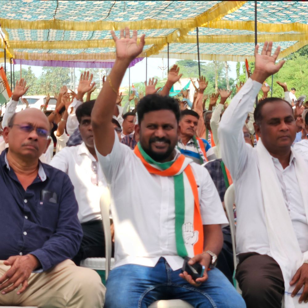 નવસારીમાં સ્થાનિક સ્વરાજ ચૂંટણી:બંને પક્ષોની બેઠકો શરૂ; સંગઠનાત્મક મજબૂતી અને રણનીતિ પર ભાર મૂકી રહ્યા છે