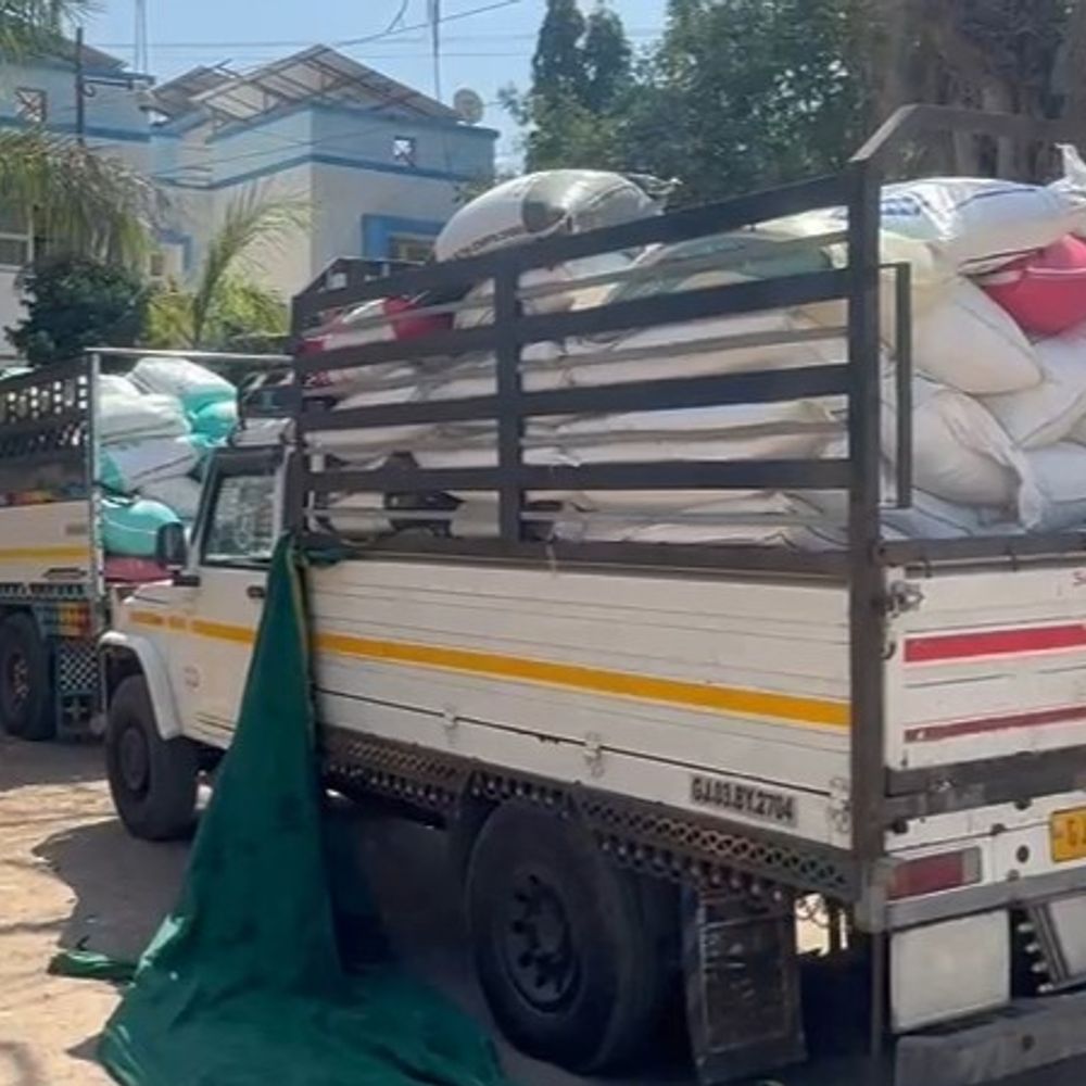 માંગરોળમાંથી 8,790 કિલો શંકાસ્પદ અનાજ ઝડપાયું:પોલીસે બે બોલેરોમાંથી ઘઉં-ચોખાનો જથ્થો જપ્ત કર્યો, સરકારી અનાજ હોવાની આશંકા