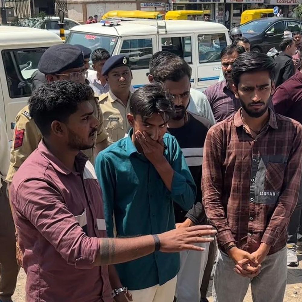 સુપરવાઈઝરનું ફિલ્મી ઢબે અપહરણ:પગાર બાકી હોવાથી કર્મચારીઓએ અપહરણ કરી માર માર્યો, 2 સગીર સહિત 7 ઝડપાયા