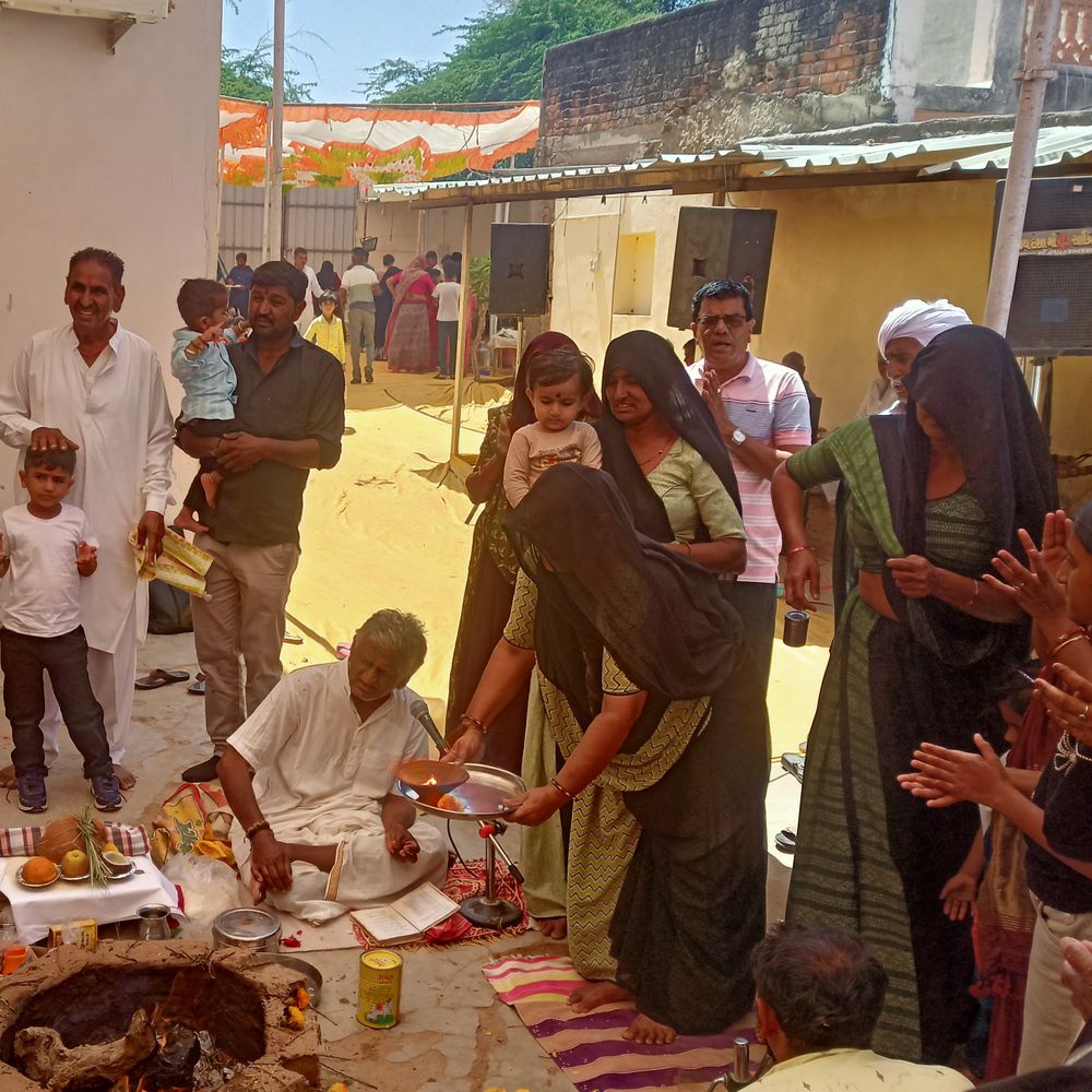 ચંદ્રુમાણા ગામે રામનવમી નિમિત્તે યજ્ઞ યોજાયો:જામબાઈ મૈયા મંદિરે સર્વજ્ઞાતિ માટે ભોજન પ્રસાદનું આયોજન