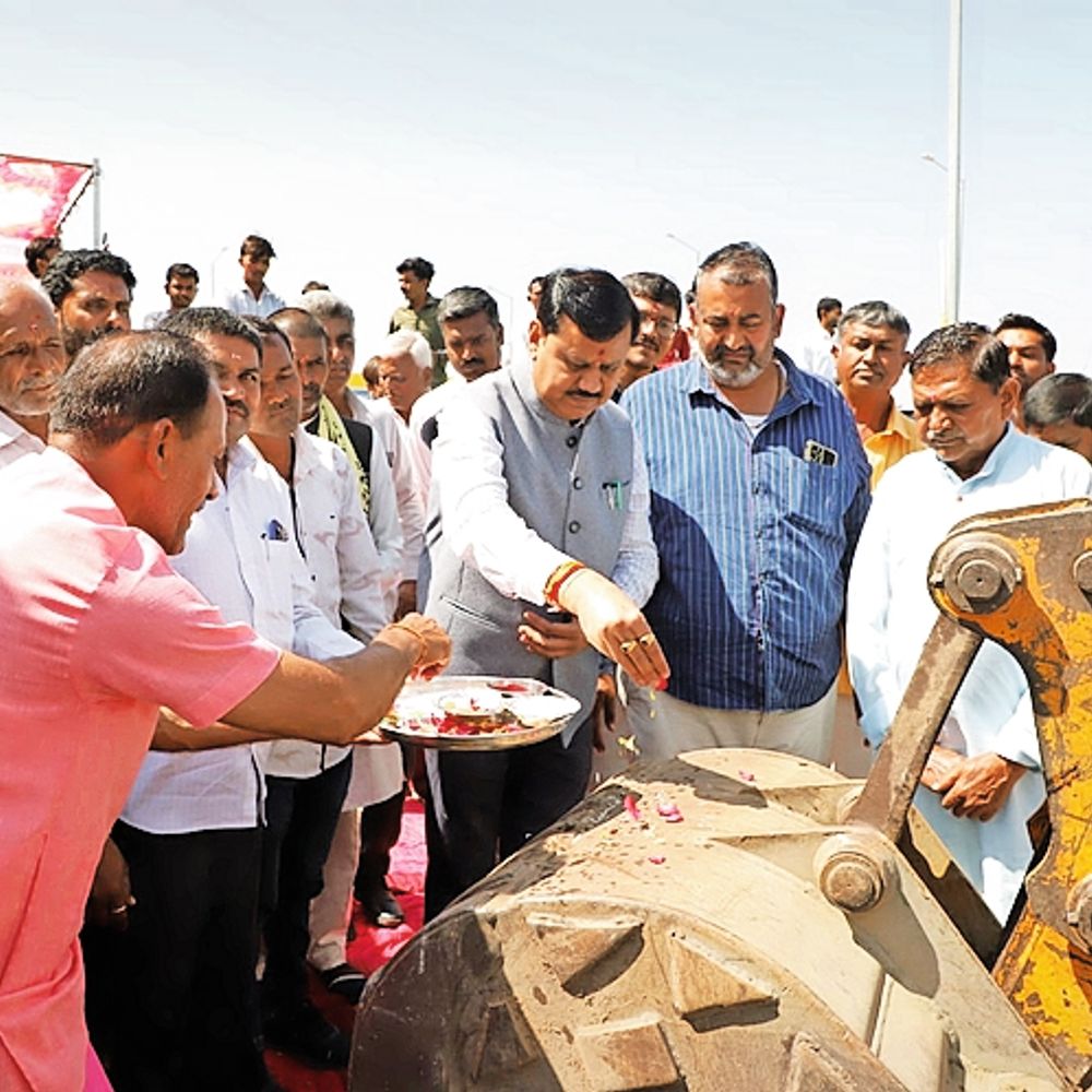 દૂધરેજ ખોડુ વેળાવદર રોડના કામનું ખાતમુહૂર્ત‎:30.54 કરોડના ખર્ચે 22 કિમી રસ્તો રસ્તો બનશે