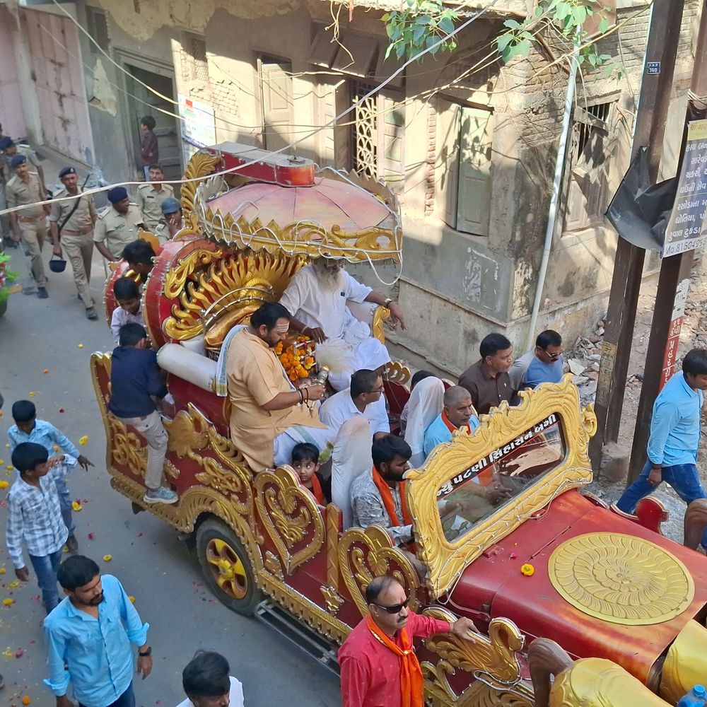 રામનવમી નિમિત્તે ભવ્ય શોભાયાત્રાનું આયોજન:મહંત રાઘવદાસ બાપુની નિશ્રામાં પાલનપુર શહેરમાં 7 કલાક સુધી ફરી રામજીની સવારી