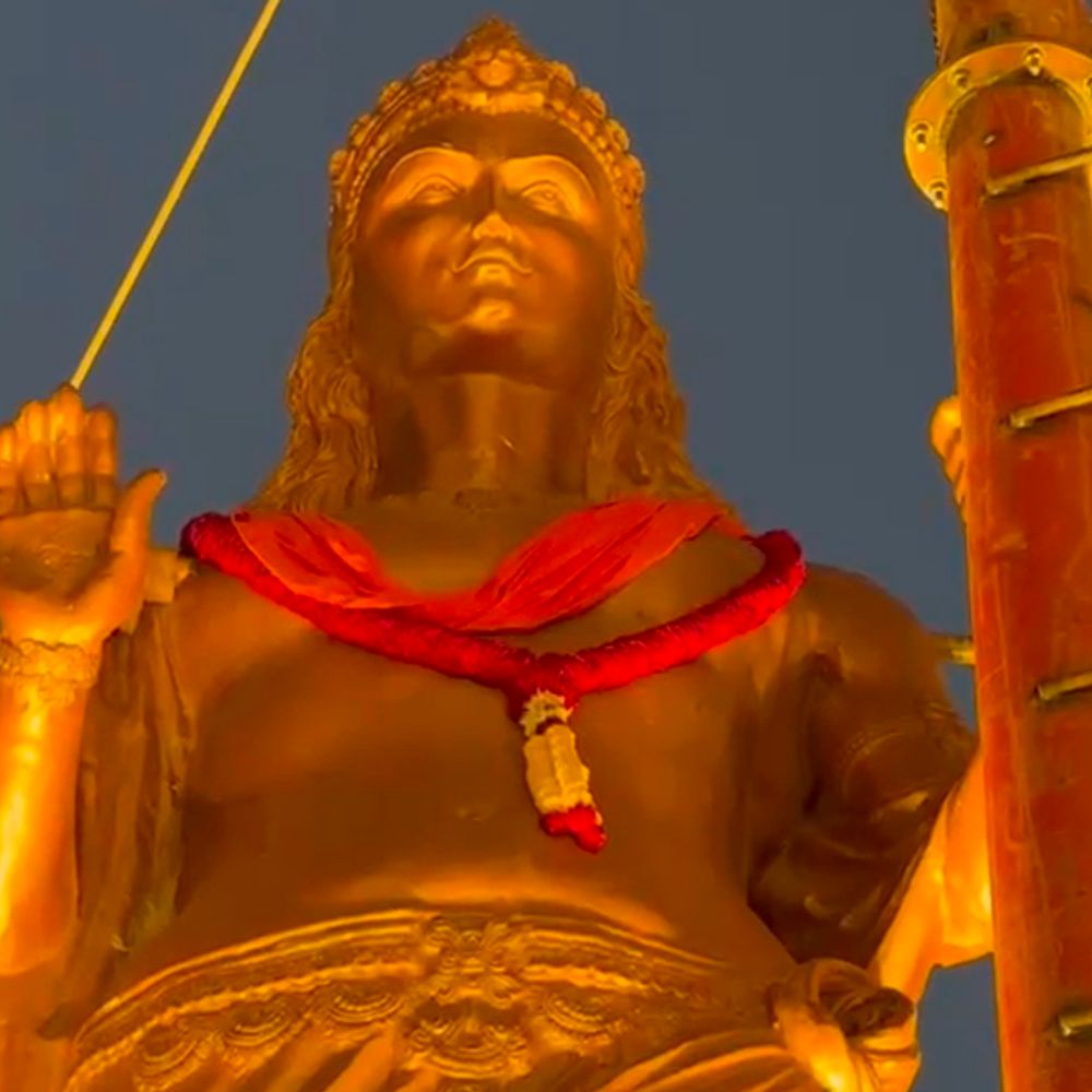 ગોધરાના રામસાગર તળાવમાં ભવ્ય શ્રીરામ પ્રતિમાનું અનાવરણ:1 કરોડના ખર્ચે 3 ટન પંચધાતુથી નિર્મિત, ભક્તો માટે આસ્થાનું કેન્દ્ર