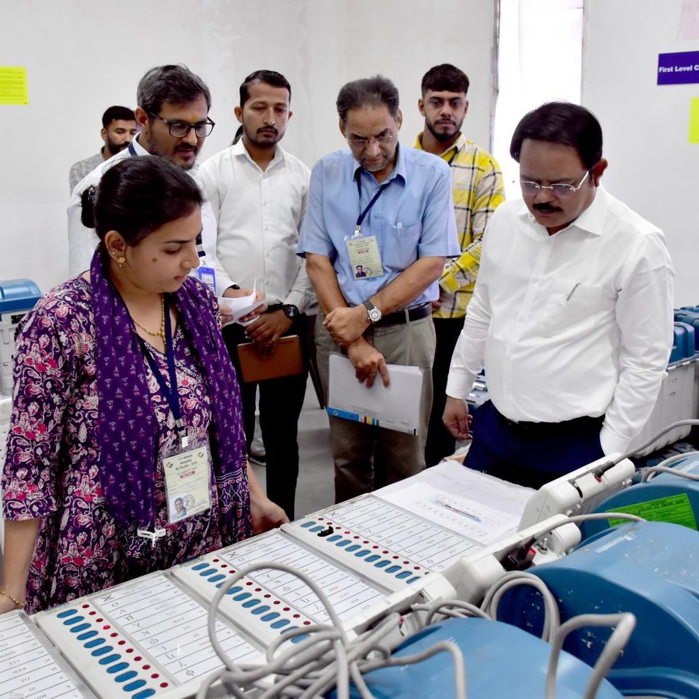 મુખ્ય નિર્વાચન અધિકારીએ ઉમરેઠ પેટાચૂંટણીની તૈયારીઓની સમીક્ષા કરી:આણંદમાં EVM વેરહાઉસનું ત્રિમાસિક નિરીક્ષણ પણ કર્યું