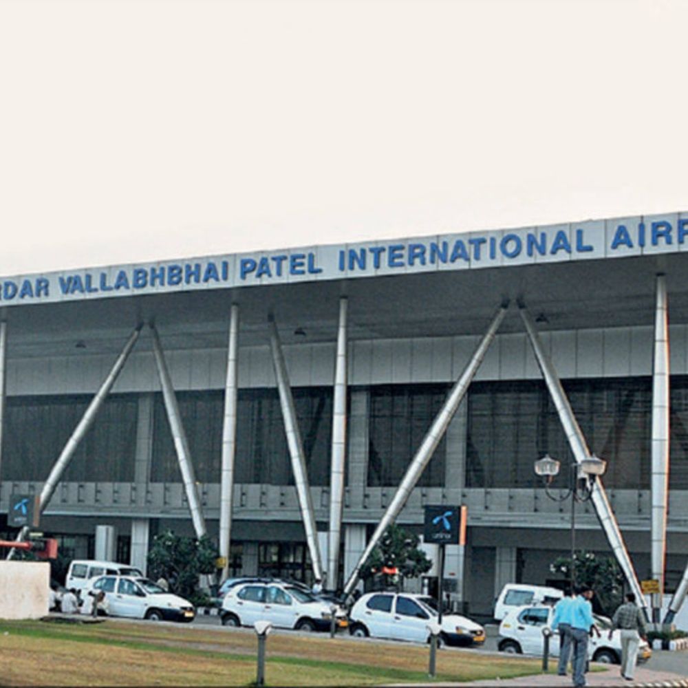 એર ઈન્ડિયાના મુસાફરો હવે ટર્મિનલ-2 પહોંચજો:અમદાવાદ એરપોર્ટ પર ડોમેસ્ટિક અને ઈન્ટરનેશનલ ફ્લાઈટ્સ એક જ છત નીચે મળશે