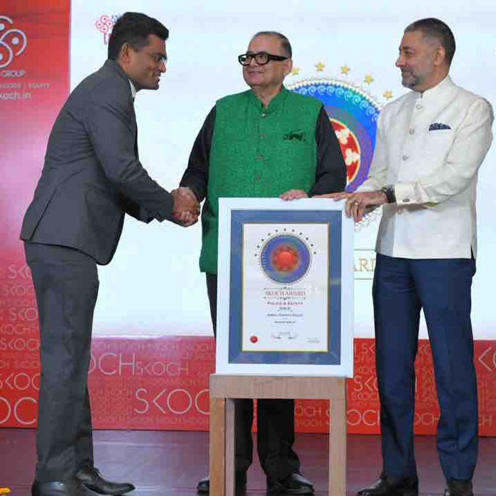 અમરેલી પોલીસને રાષ્ટ્રીય સ્કોચ એવોર્ડ મળ્યો:IPS સંજય ખરાત, DySP નયના ગોરડિયાને મિશન સ્માઈલ માટે સન્માનિત કરાયા