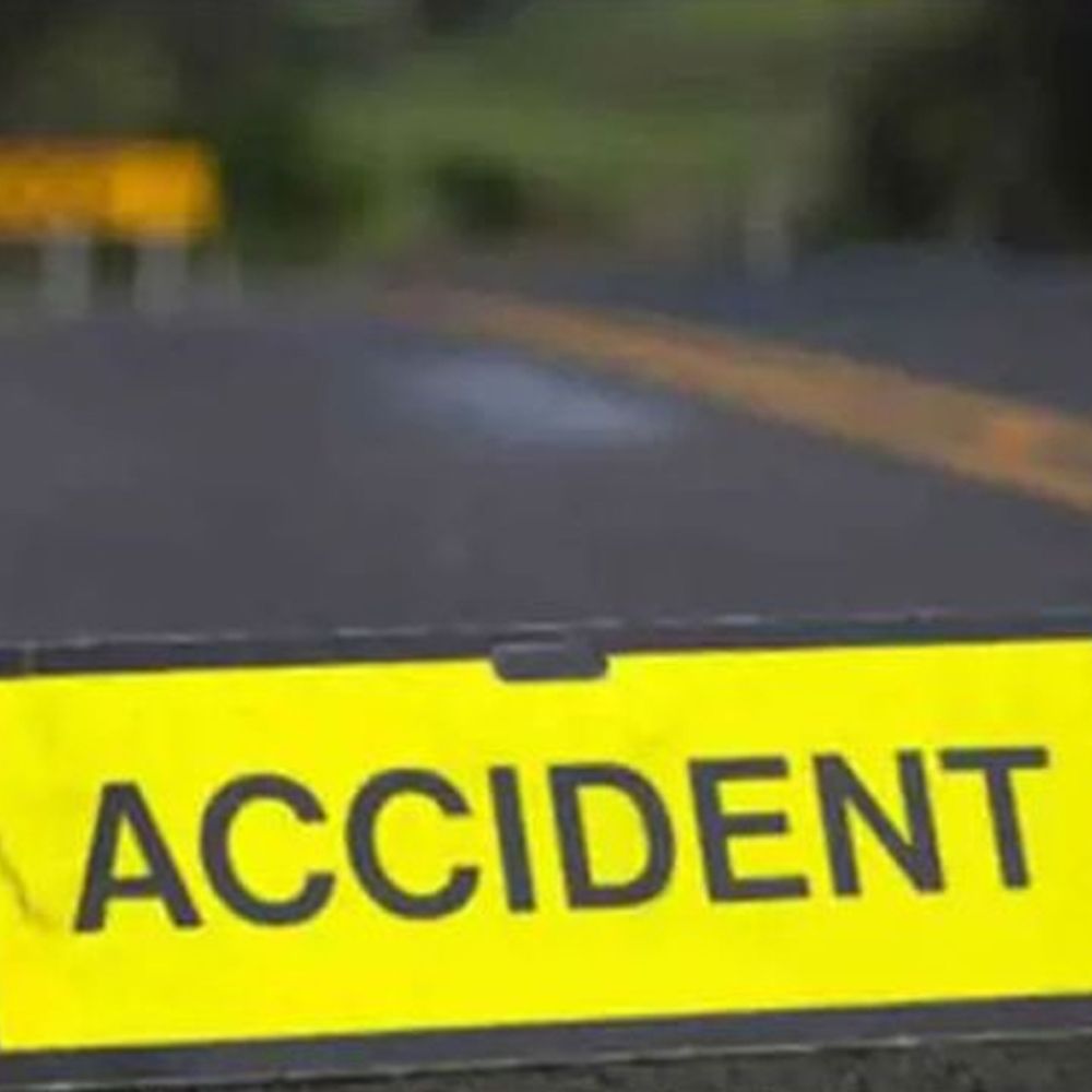 અમદાવાદમાં બે અકસ્માતમાં બેના મોત:ડમ્પરની ટક્કરથી ટુવ્હીલર ચાલકનું મોત, વિકટોરીયા ગાર્ડ પાસે રોડ ક્રોસ કરતા યુવકે અજાણ્યા વાહને અડફેટે લેતા જીવ ગુમાવ્યો