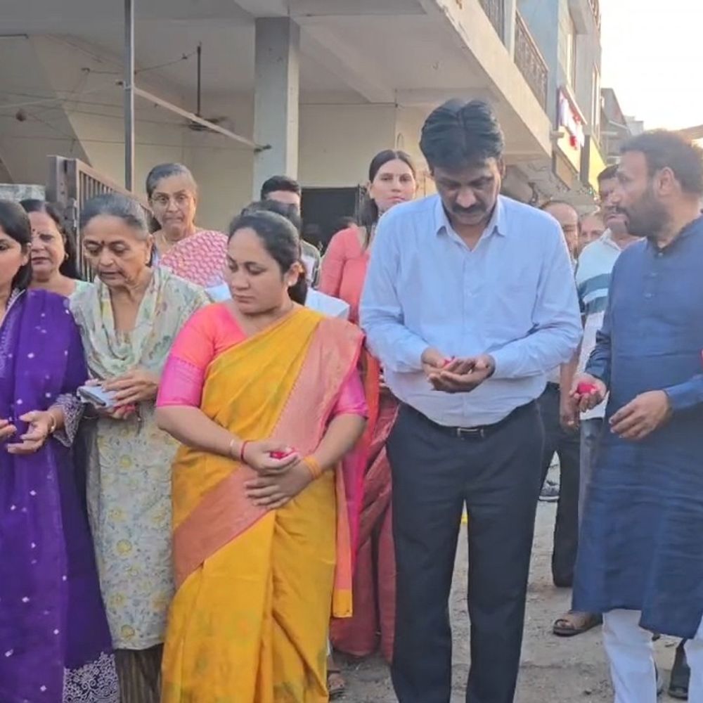 ભરૂચ વોર્ડ 6માં ₹4.46 કરોડના વિકાસ કાર્યો શરૂ:ધારાસભ્ય રમેશ મિસ્ત્રીના હસ્તે લોકાર્પણ, માર્ગ અને સુવિધાઓ પર ધ્યાન