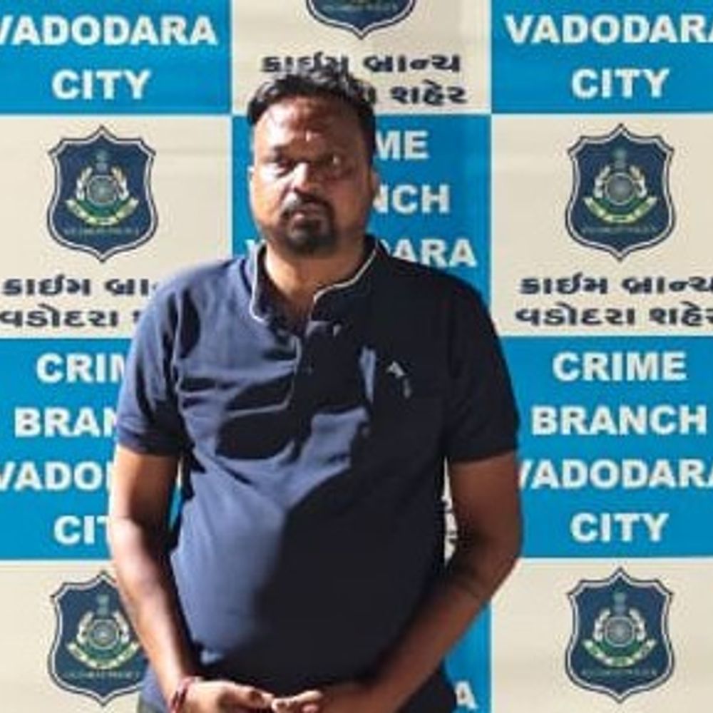 14 કરોડની ઉચાપત કરી ફરાર થયેલ એકાઉન્ટન્ટની ધરપકડ:સત્તાનો દુરુપયોગ કરી ખોટી પાર્ટીઓના નામે ખરીદી બતાવી રેકોર્ડમાં છેડછાડ કરી