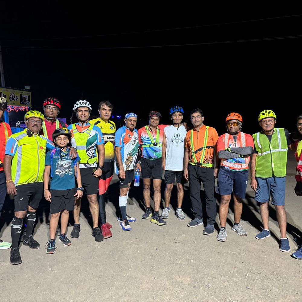 જામનગરથી દ્વારકા 140 કિમી સાયકલ યાત્રા:પર્યાવરણ અને સ્વાસ્થ્ય જાળવણીનો સંદેશ અપાયો