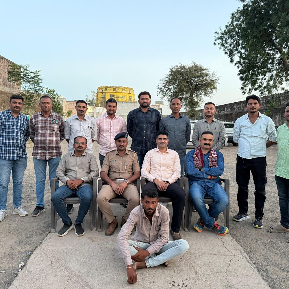 પાંચ વર્ષથી ફરાર લૂંટનો આરોપી ઝડપાયો:દેવભૂમિ દ્વારકા LCBએ મધ્યપ્રદેશના શખ્સને પકડ્યો