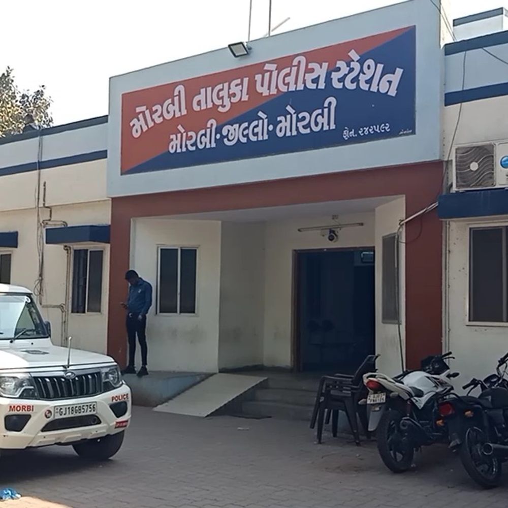 થ્રેસરમાં ચુંદડી ફસાતા મહિલાનું મોત:મોરબીના ઘુટુ ગામે ખેતરમાં કામ કરતી વખતે અકસ્માત