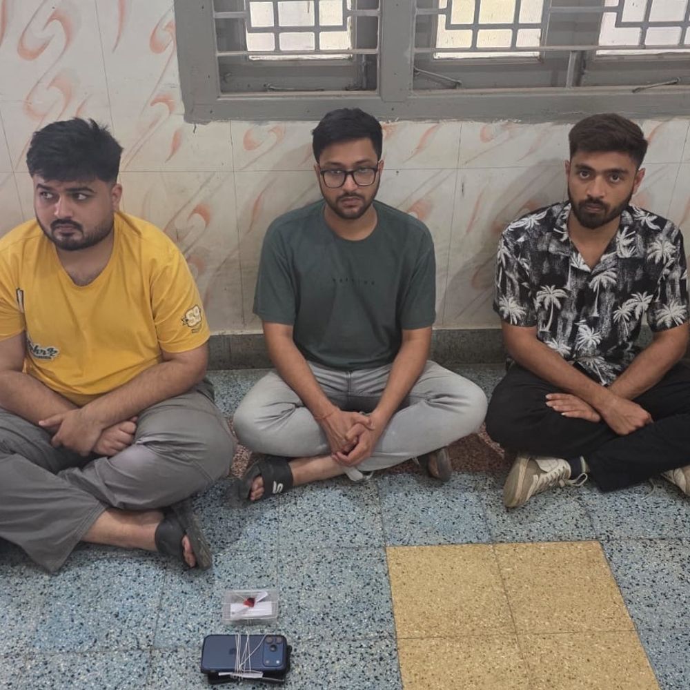 પોરબંદરમાં SOGનો દરોડો:હાઈબ્રિડ ગાંજા સાથે ત્રણ આરોપી ઝડપાયા