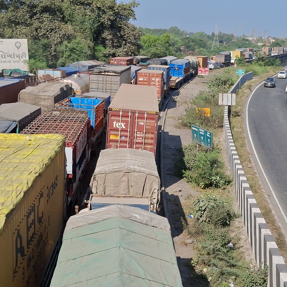 વાપીમાં 50 વર્ષ જૂની પાર્કિંગ સમસ્યાનો અંત:નાણામંત્રીની ખાતરી, ટૂંક સમયમાં 'ટ્રાન્સપોર્ટ નગર' બનશે