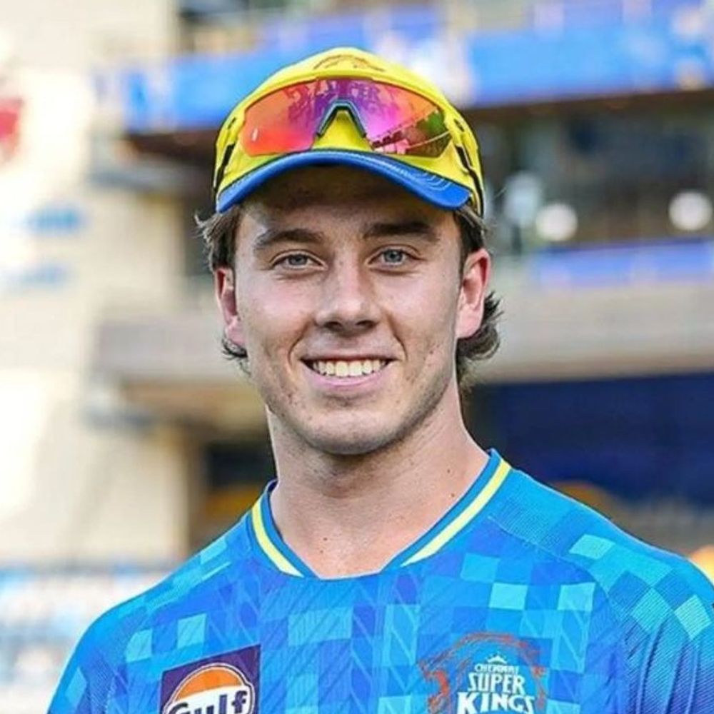 CSKનો બ્રેવિસ IPLની શરૂઆતની 2-3 મેચમાંથી બહાર:સ્નાયુ ખેંચાવાને કારણે રમી શકશે નહીં; ધોની પણ બે અઠવાડિયા નહીં રમે