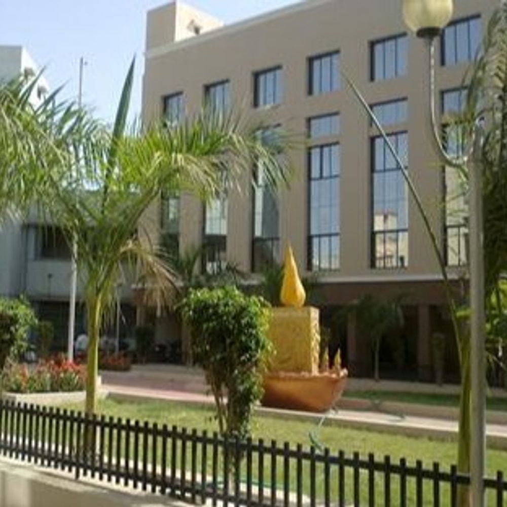 મનપા એજન્સીઓની રીંગ સામે લાચાર:યોગ્ય ભાવ નહીં મળતા 3 મહિનામાં 14થી વધુ ટેન્ડરો રી-ટેન્ડર કરાયા, વિકાસ કાર્યોમાં વિલંબ-ભ્રષ્ટાચારની આશંકા