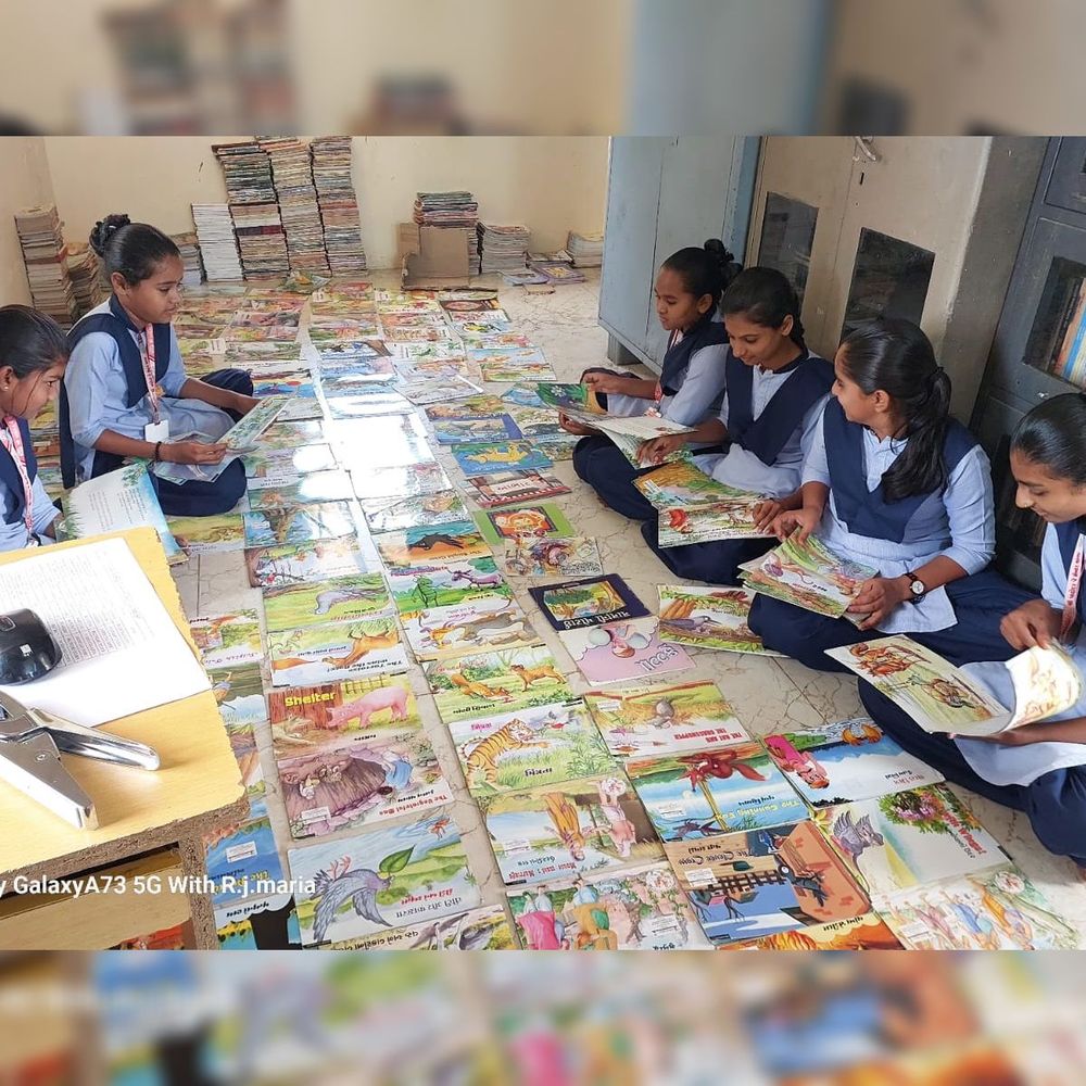 મંડે પોઝિટીવ:સરકારી શાળામાં 3 હજાર પુસ્તકની લાઇબ્રેરી, છાત્રો કરશે સંચાલન