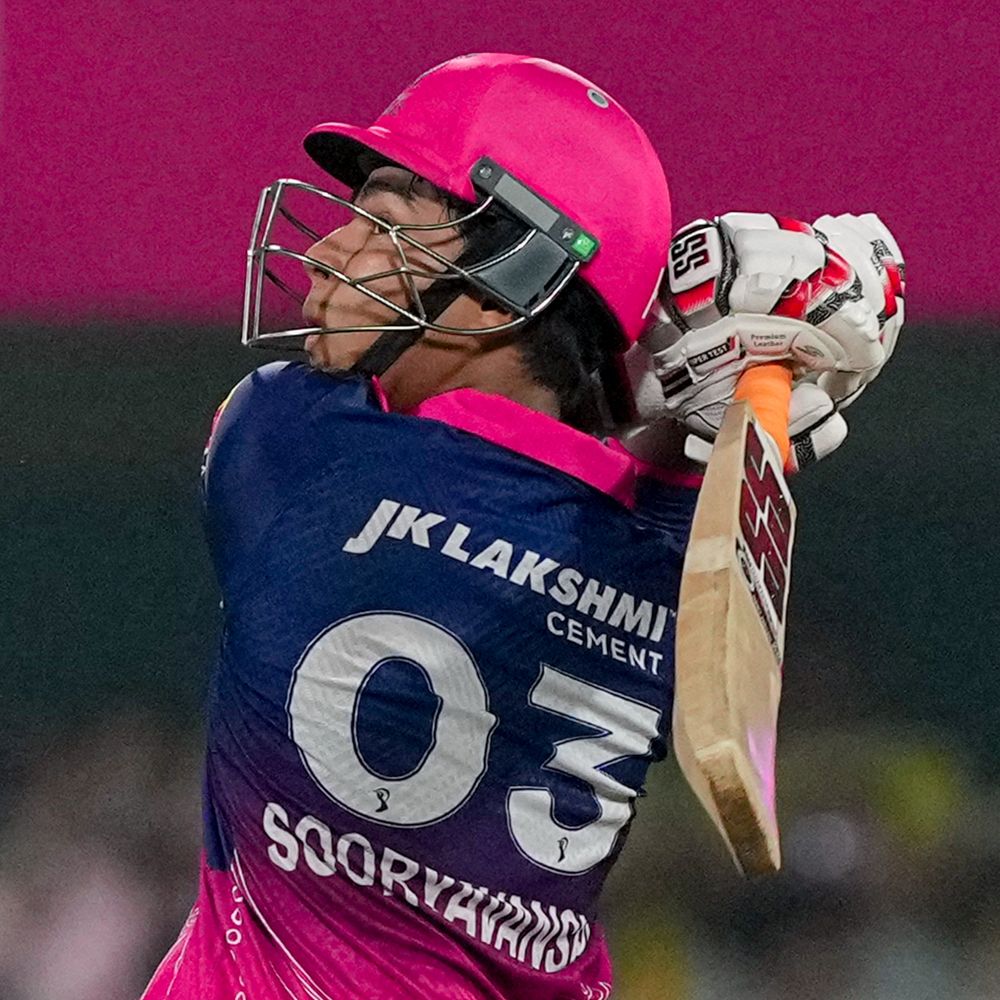 IPLમાં 15 વર્ષના વૈભવે ધબધબાટી બોલાવી:માત્ર 15 બોલમાં જ ફિફ્ટી ફટકારી દીધી, ચેન્નઈના બોલર્સને છગ્ગાઓ મારીને ધોયા