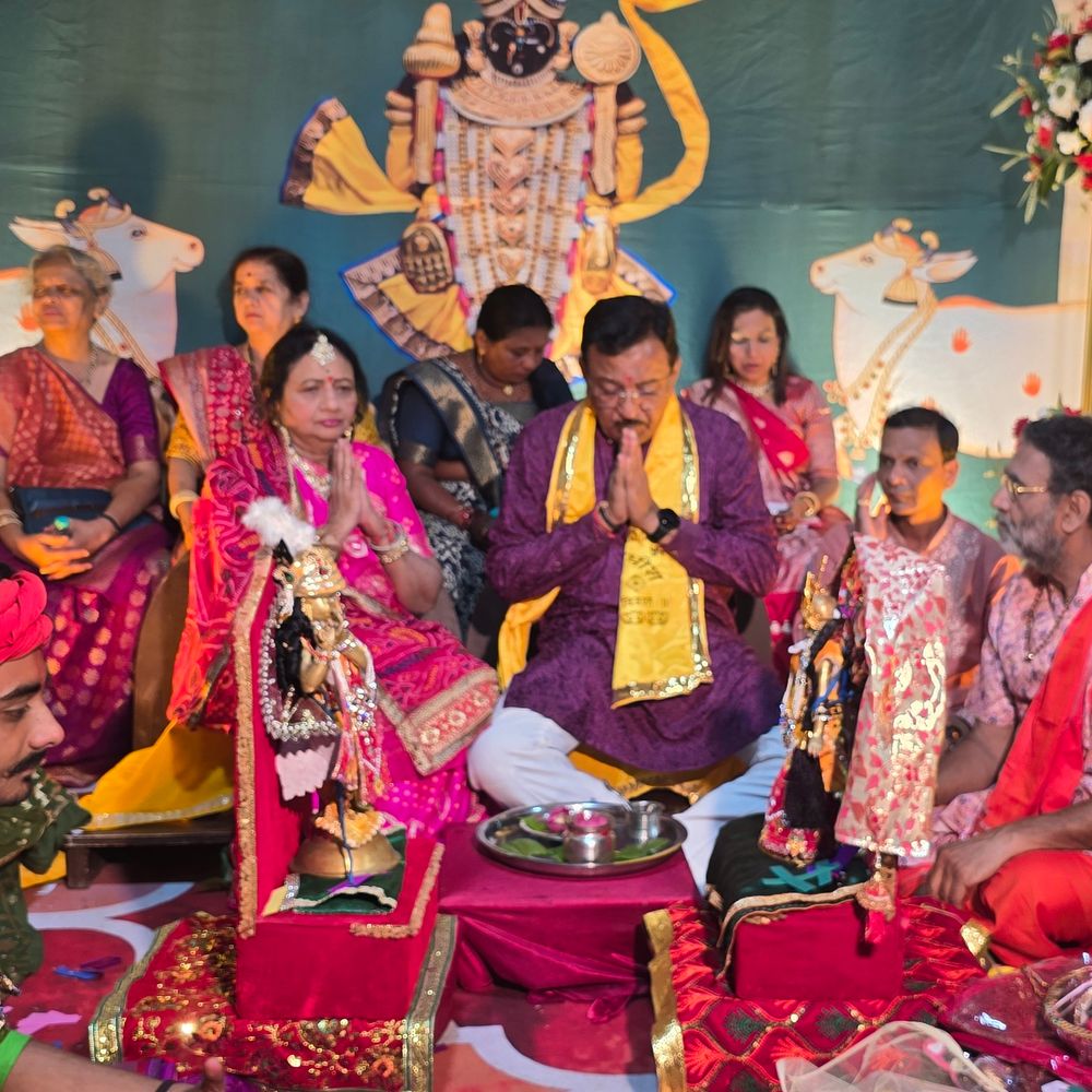 દ્વારકામાં શ્રીકૃષ્ણ-રૂક્ષ્મણીનો ભવ્ય લગ્નોત્સવ:રૂક્ષ્મણી મંદિરના પટાંગણમાં મોડી રાત સુધી ઉજવણી, ભક્તોના જયઘોષ અને મંત્રોચ્ચાર વચ્ચે વાતાવરણ ભક્તિમય