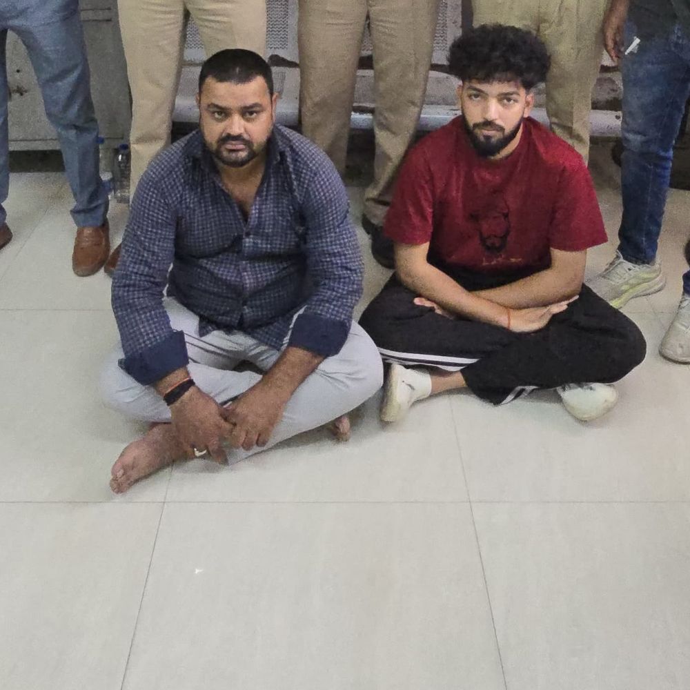 ખોટા ડોક્યુમેન્ટથી ગાડી ભાડે લઈ કટિંગ કરતી ગેંગ ઝડપાઈ:ઓફિસના કર્મચારી સાથે સેટિંગ કરી ગાડીઓ ઉઠાવતા, GPS બંધ કરી રાજસ્થાન લઈ જતા, બેની ધરપકડ