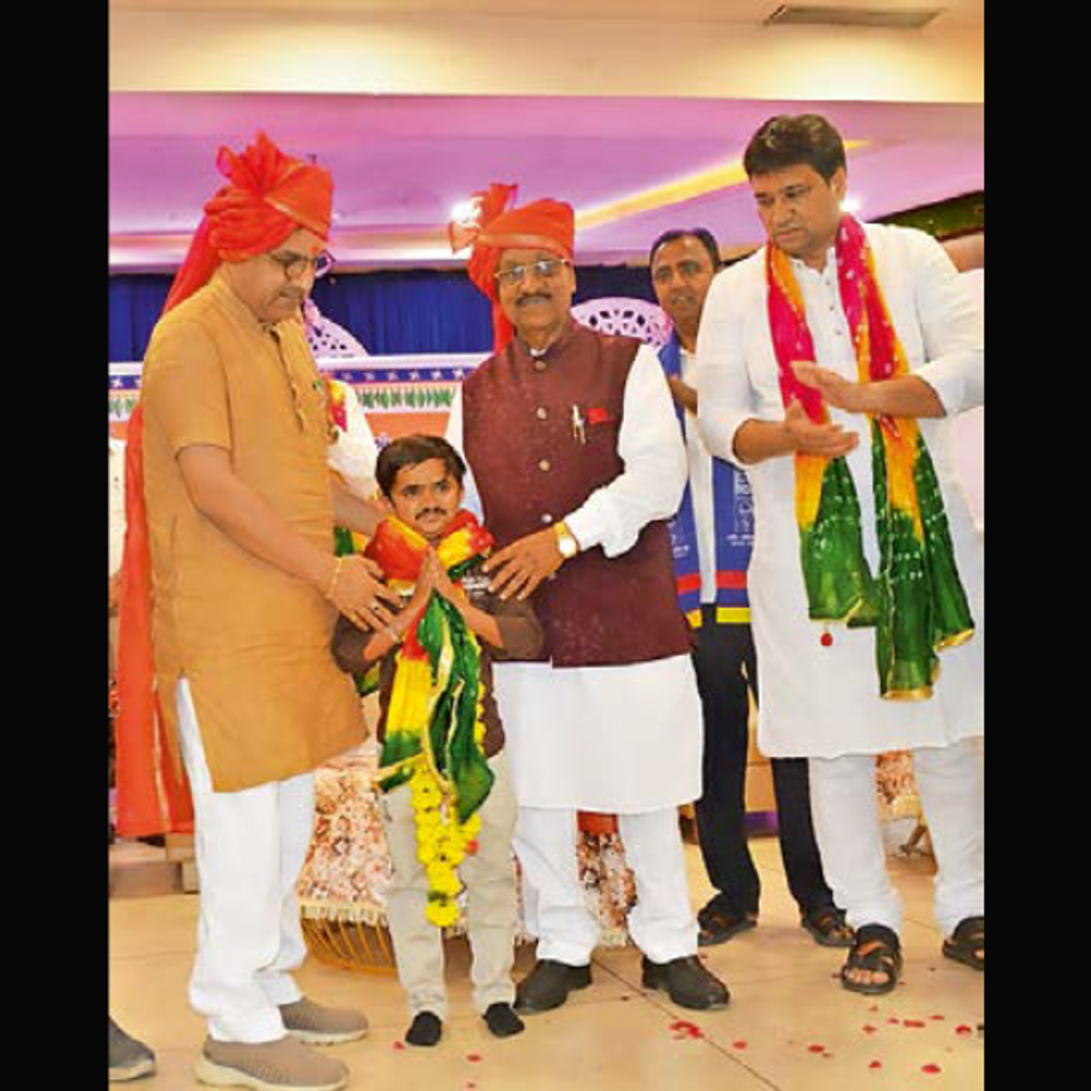 ડો. પ્રદ્યુમન વાજા સન્માન સમારોહ: સમાજના વિકાસ માટે શિક્ષણ જરૂરી - મંત્રી ડો. વાજા.